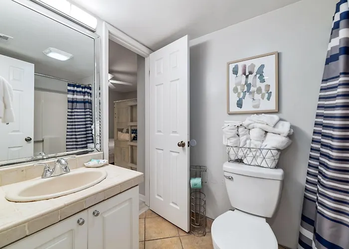 Aparthotel Beachfront Bliss! 1800 Sq Ft Spacious 3br Sleeps 12 - Oceans 9d Gulf Shores