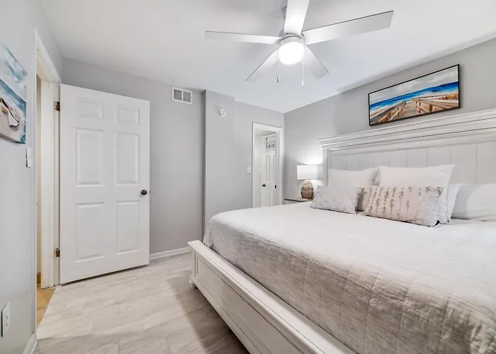 Aparthotel Beachfront Bliss! 1800 Sq Ft Spacious 3br Sleeps 12 - Oceans 9d Gulf Shores